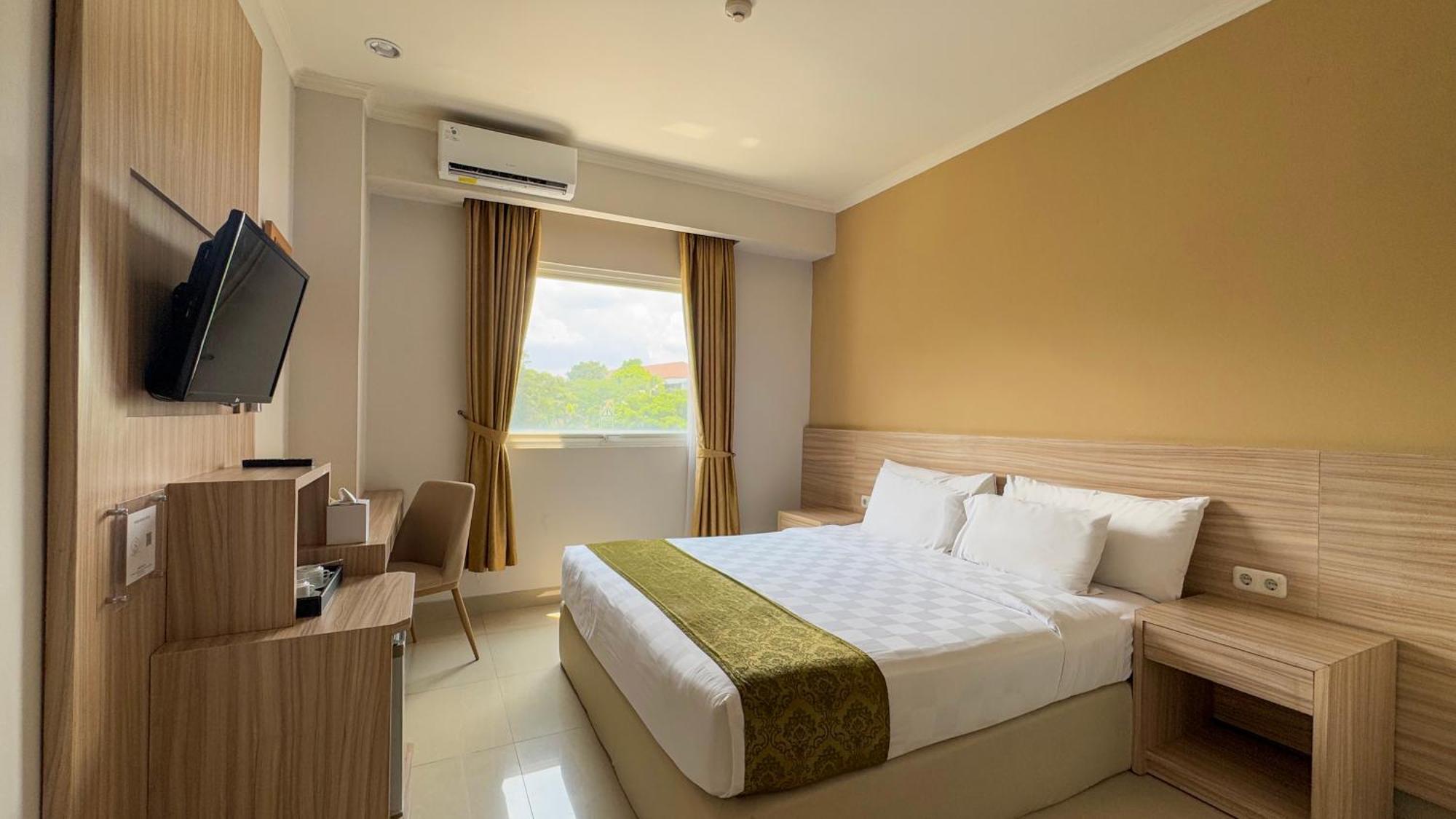 Lorin Syariah Solo Hotel Exterior foto