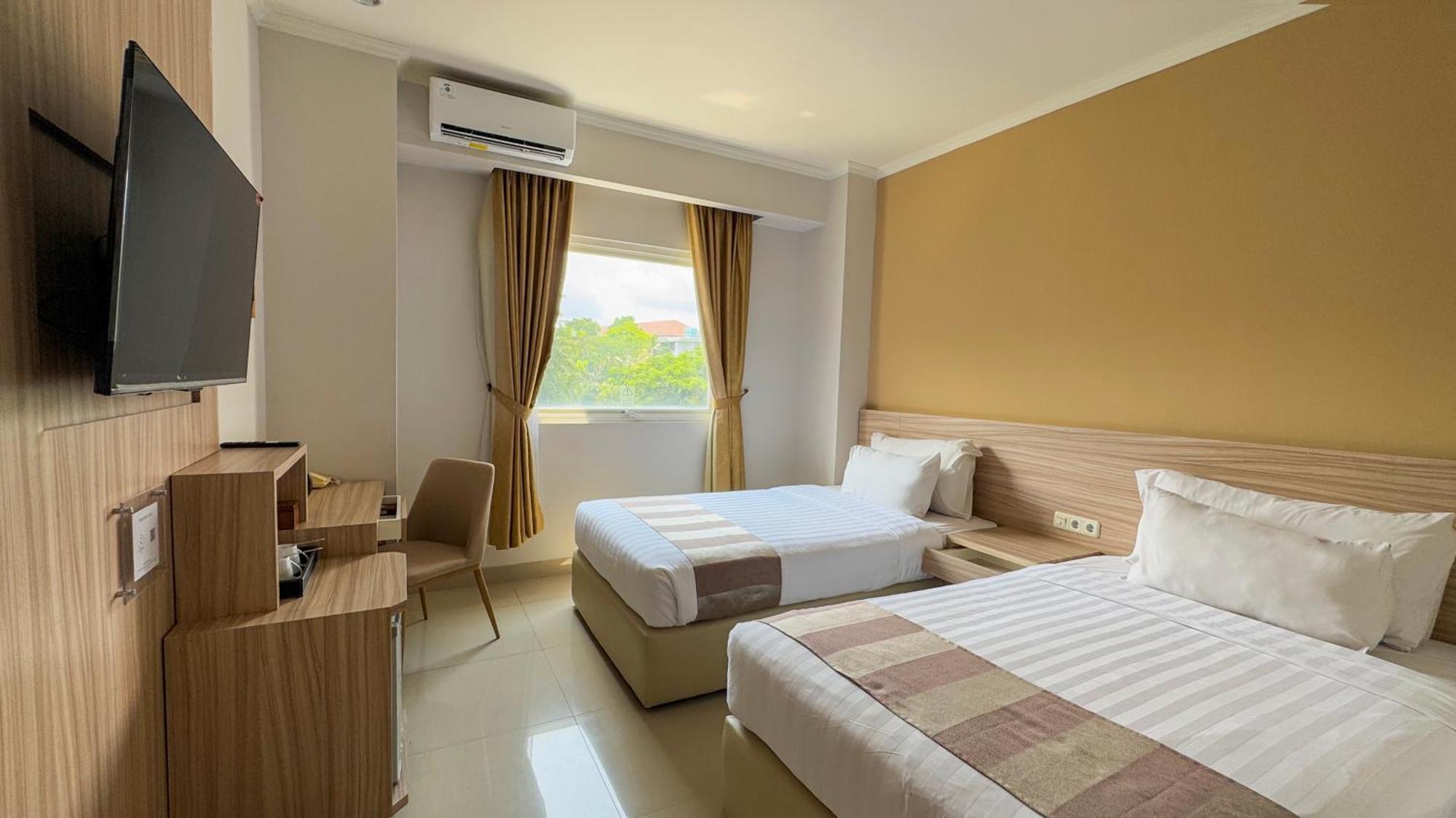 Lorin Syariah Solo Hotel Exterior foto